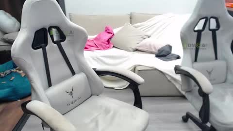 Alice and Sergey online show from September 21, 2025, 9:05 pm