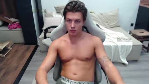 Alice and Sergey online show from October 12, 2025, 7:24 pm