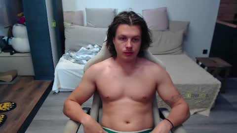 Snapshot of sunny1girl chatting on June 13, 2026, 6:33 am Alice and Sergey online show from June 13, 2026, 6:33 am