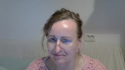 sunny__mood online show from April 15, 2026, 7:58 pm