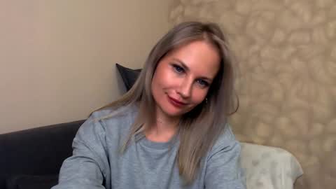 Naomi online show from December 11, 2024, 5:04 pm