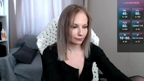 Naomi online show from June 1, 2026, 5:42 am