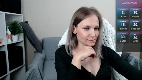 Naomi online show from June 11, 2026, 4:54 am