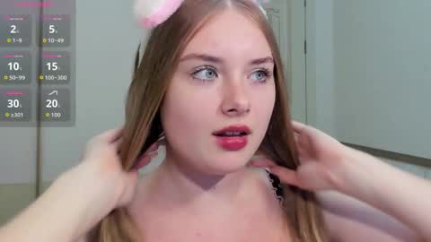 Snapshot of sunny_love__ chatting on November 25, 2025, 6:46 am Vanessa online show from November 25, 2025, 6:46 am