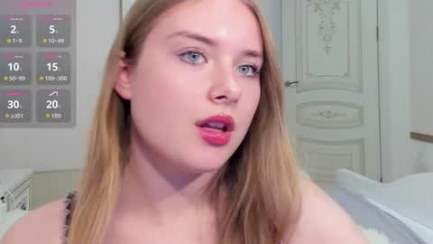 Snapshot of sunny_love__ chatting on November 29, 2025, 12:19 pm Vanessa online show from November 29, 2025, 12:19 pm