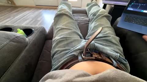 sunny valentine online show from January 29, 2025, 4:41 pm