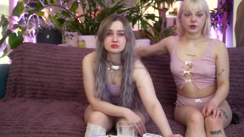 Snapshot of sunnyfia chatting on January 19, 2026, 2:48 am Fia - TG - Mia - Alice - online show from January 19, 2026, 2:48 am