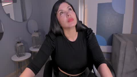 Snapshot of sunnyrivers_ chatting on July 4, 2026, 5:52 pm Sunny Rivers online show from July 4, 2026, 5:52 pm