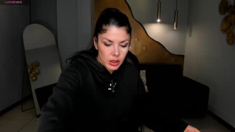 Snapshot of sunnyrivers_ chatting on July 18, 2026, 11:36 am Sunny Rivers online show from July 18, 2026, 11:36 am