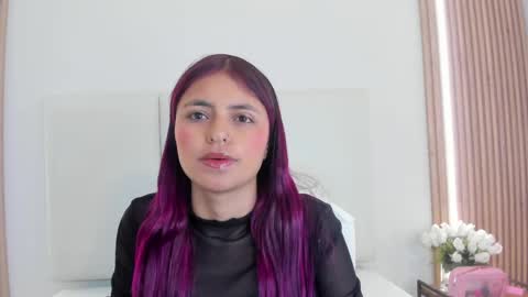 Snapshot of sunnywhitee chatting on May 6, 2026, 11:15 am sunnywhitee online show from May 6, 2026, 11:15 am