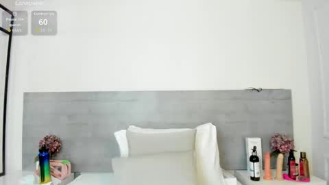 Snapshot of sunnywhitee chatting on May 28, 2026, 7:33 pm sunnywhitee online show from May 28, 2026, 7:33 pm