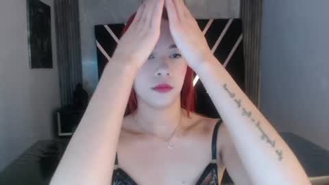 Snapshot of sunrise_ch chatting on July 1, 2026, 12:40 pm Susana Mejia online show from July 1, 2026, 12:40 pm