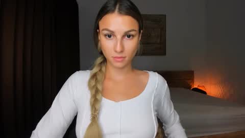 sunsetwithava online show from September 29, 2025, 12:32 pm