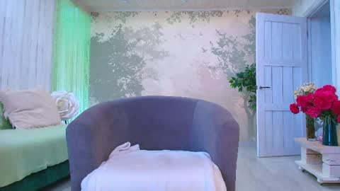 Snapshot of sunshine13_ chatting on June 15, 2026, 4:04 am Eva online show from June 15, 2026, 4:04 am