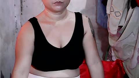 sunshine_38 online show from July 20, 2026, 11:29 pm