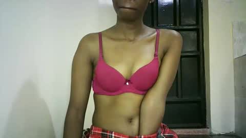 Snapshot of sunshine_g chatting on September 17, 2025, 11:45 am Sunshine online show from September 17, 2025, 11:45 am