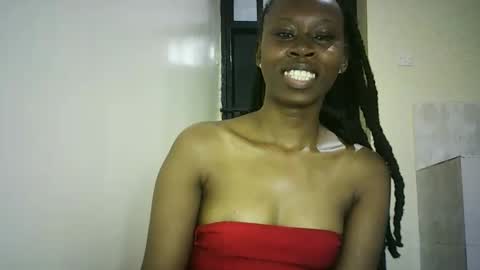 Snapshot of sunshine_g chatting on November 28, 2025, 6:38 am Sunshine online show from November 28, 2025, 6:38 am