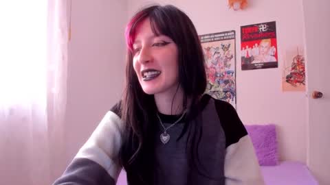 Snapshot of sunshine_girl9 chatting on December 10, 2024, 8:38 pm sunshine_girl9 online show from December 10, 2024, 8:38 pm