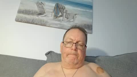 Snapshot of sunspotbaby chatting on July 5, 2026, 9:55 pm Sunspotbaby online show from July 5, 2026, 9:55 pm