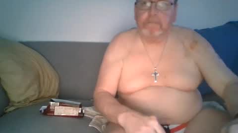 Snapshot of sunspotbaby chatting on July 28, 2026, 7:04 pm Sunspotbaby online show from July 28, 2026, 7:04 pm