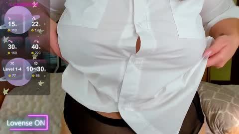 Snapshot of sunyy_bunyy chatting on March 10, 2025, 3:45 am sunyy_bunyy online show from March 10, 2025, 3:45 am