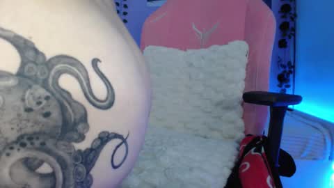 Snapshot of superbdolls chatting on February 22, 2025, 5:23 am Milana Scarlett online show from February 22, 2025, 5:23 am