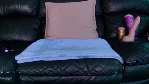 Snapshot of superduty5speed chatting on January 19, 2025, 6:53 pm Thomas online show from January 19, 2025, 6:53 pm