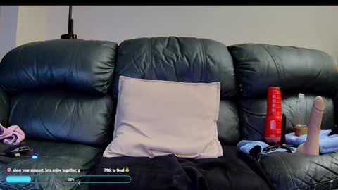 Snapshot of superduty5speed chatting on January 11, 2026, 7:24 am Thomas online show from January 11, 2026, 7:24 am