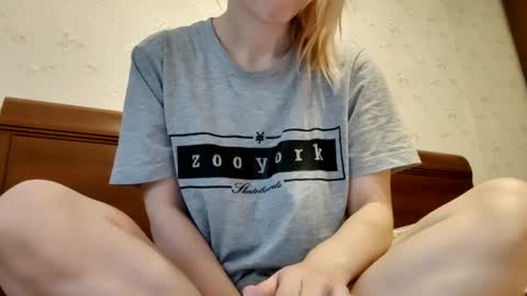 Annie online show from January 20, 2025, 7:04 am