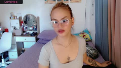 Snapshot of superhotvaleria chatting on June 8, 2026, 1:09 am Im val online show from June 8, 2026, 1:09 am