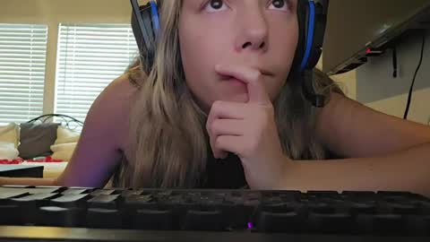 superlive_lexi online show from August 4, 2026, 2:52 pm