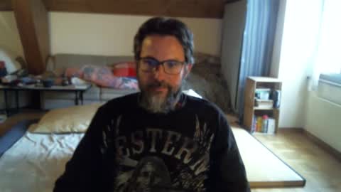 Snapshot of supersquirrel81 chatting on October 4, 2025, 12:36 pm supersquirrel81 online show from October 4, 2025, 12:36 pm