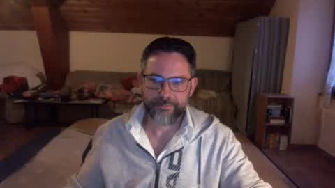 Snapshot of supersquirrel81 chatting on November 16, 2025, 4:01 pm supersquirrel81 online show from November 16, 2025, 4:01 pm