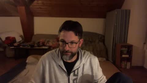 Snapshot of supersquirrel81 chatting on November 18, 2025, 9:30 pm supersquirrel81 online show from November 18, 2025, 9:30 pm