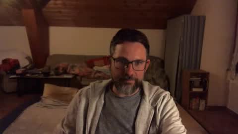 Snapshot of supersquirrel81 chatting on November 21, 2025, 8:40 pm supersquirrel81 online show from November 21, 2025, 8:40 pm