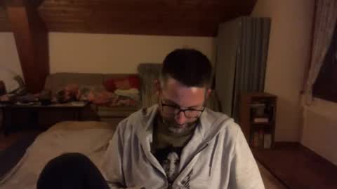 Snapshot of supersquirrel81 chatting on November 25, 2025, 7:58 pm supersquirrel81 online show from November 25, 2025, 7:58 pm