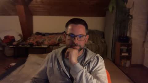 Snapshot of supersquirrel81 chatting on December 5, 2025, 4:58 pm supersquirrel81 online show from December 5, 2025, 4:58 pm