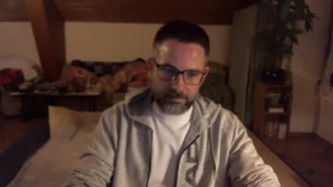 supersquirrel81 online show from December 22, 2025, 6:49 pm