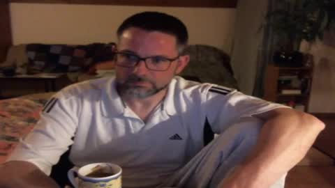 supersquirrel81 online show from April 26, 2026, 2:31 am
