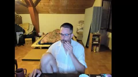 supersquirrel81 online show from July 16, 2026, 8:37 pm