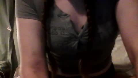 Snapshot of suppitsyelliee chatting on June 22, 2026, 8:22 am suppitsyelliee online show from June 22, 2026, 8:22 am
