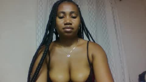 Snapshot of surbelle chatting on May 7, 2026, 6:41 am surbelle online show from May 7, 2026, 6:41 am