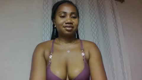 Snapshot of surbelle chatting on May 10, 2026, 2:11 pm surbelle online show from May 10, 2026, 2:11 pm