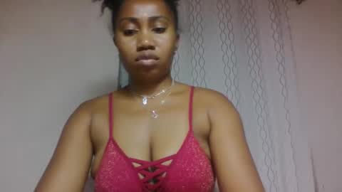 Snapshot of surbelle chatting on May 15, 2026, 1:40 pm surbelle online show from May 15, 2026, 1:40 pm