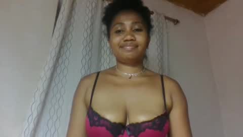Snapshot of surbelle chatting on May 18, 2026, 5:41 pm surbelle online show from May 18, 2026, 5:41 pm