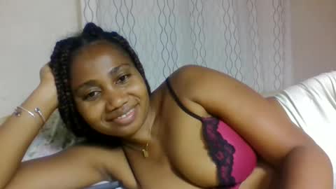 Snapshot of surbelle chatting on June 7, 2026, 11:08 pm surbelle online show from June 7, 2026, 11:08 pm