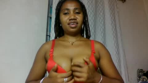 Snapshot of surbelle chatting on June 12, 2026, 10:30 pm surbelle online show from June 12, 2026, 10:30 pm
