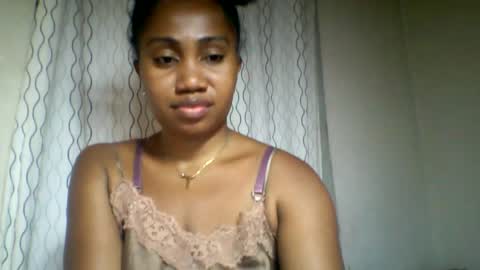 Snapshot of surbelle chatting on June 21, 2026, 9:28 pm surbelle online show from June 21, 2026, 9:28 pm