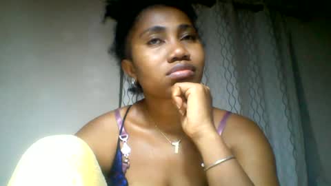 Snapshot of surbelle chatting on June 23, 2026, 3:21 pm surbelle online show from June 23, 2026, 3:21 pm
