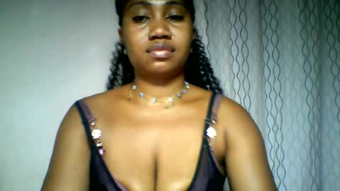 Snapshot of surbelle chatting on June 29, 2026, 1:55 pm surbelle online show from June 29, 2026, 1:55 pm